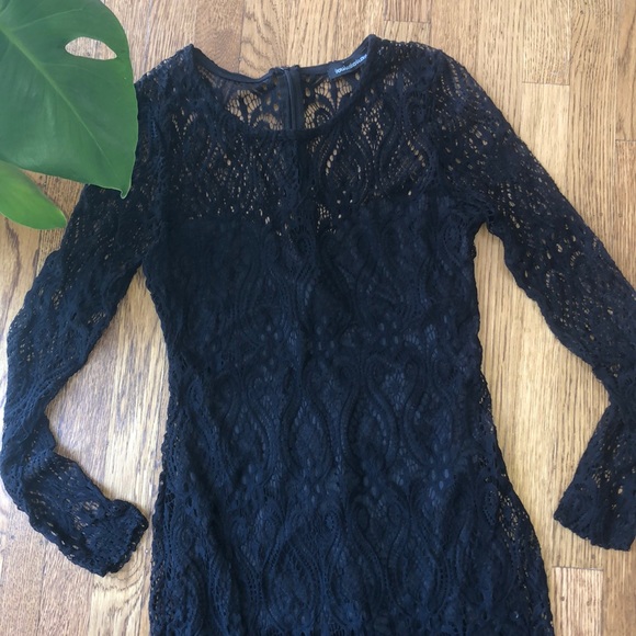 Dresses & Skirts - Black Long Sleeve Lace Dress